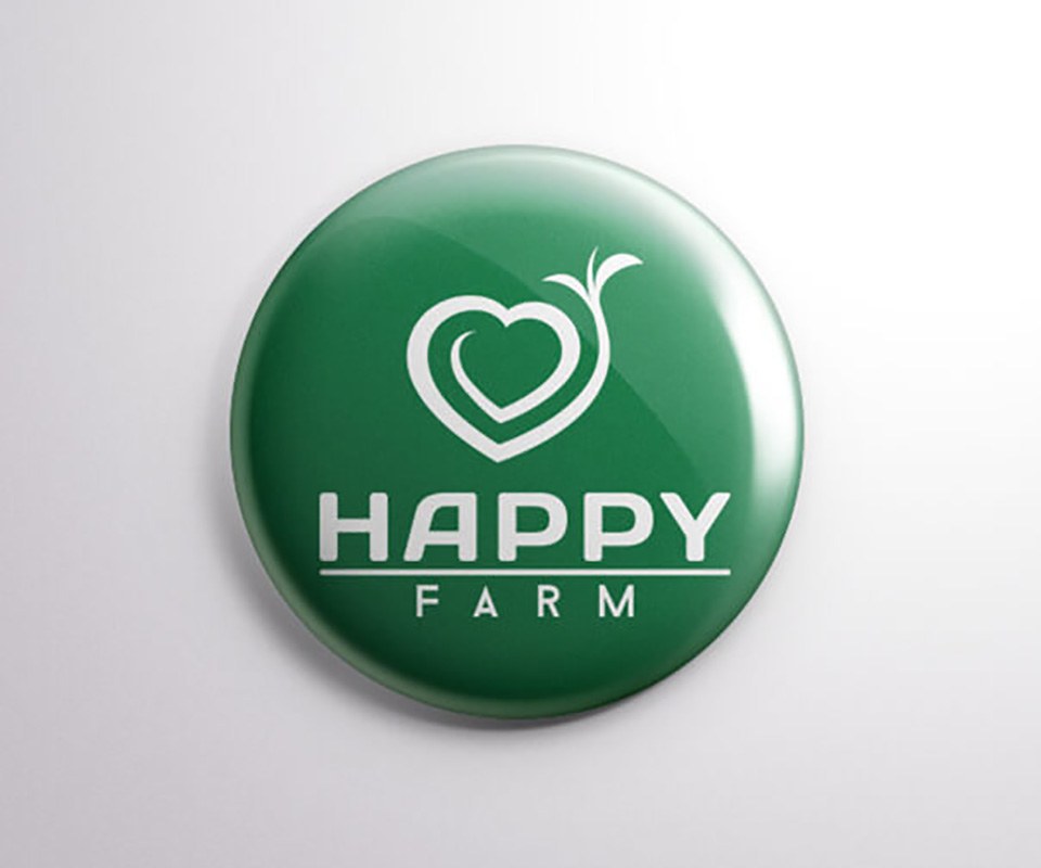 Huy hiệu Happy Farm logo trái tim mọc mầm