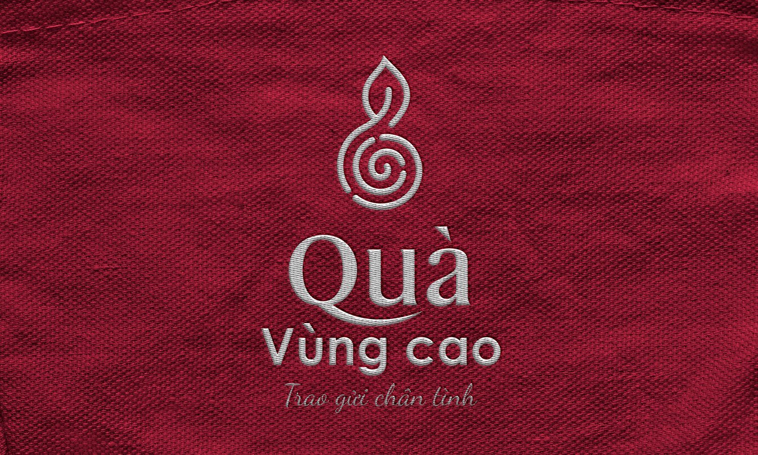 Khăn ép nhũ Dấu Quà vùng cao ép nhũ trên nền vải đỏ trầm